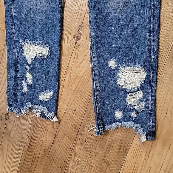 Vervet Jeans - Picture 2 of 5